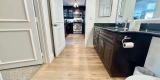 Great opportunity condo in a highly desirable central Las Vegas location Gallery 19