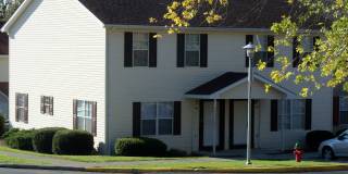 Rutherford 3 Bedroom 3 Bath with Den Town House Gallery 4