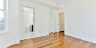 44 West Eagle Gallery 6