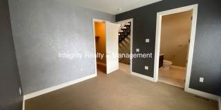 2 Bed/2.5 Bath, 2097 Sqft - 2620 W Front View Cres Dr Gallery 16