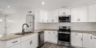 Beautiful 4 Bedroom Home Near Old Town Scottsdale & ASU Gallery 10