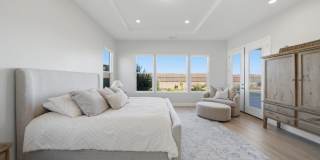 4 Bedroom Home with Gorgeous Views Gallery 6