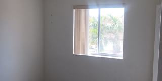 3/2.5 Townhouse in a Family Friendly Community with Amenities Galore Gallery 10