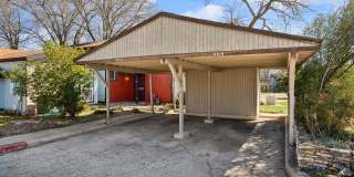 Great 2 Bedroom Townhome - Available Now! Gallery 3