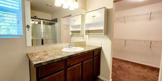 Prime Amber Skyline Home for Lease: Comfort and Convenience Await Gallery 7