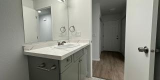 Violet Meadows Apartments Gallery 8