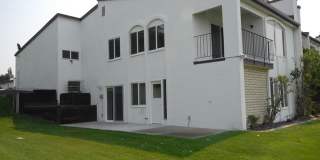 Spacious Townhome with Expansive View and a 2 Car Private Garage Gallery 1