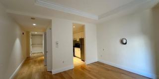 1 Huntington Ave unit: 310 Gallery 11