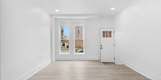 GORGEOUS end unit in Baltimore! 3 Bedrooms 3 Bathrooms Plus a Rec Room! GORGEOUS end unit in Baltimore! 3 Bedrooms 3 Bathrooms Plus a Rec Room! Gallery 7