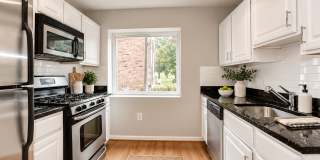 2026 Move-In Special – $500 LEASE SIGNING BONUS!! 2-Bedroom Condo in NE DC – In-Unit W/D & Off-Street Parking!! Gallery 1