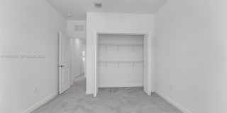 2425 SE 28TH DR Gallery 12