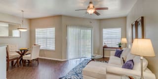 Regal Parc Apartment Homes Gallery 17
