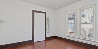 U of M~ Marcy Holmes SFH ~ 6 Bedroom House ~ September 2026! Gallery 10