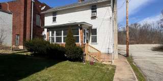 3 Bedroom House for Rent - Minutes from Seton Hill! Gallery 1