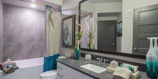 2825 E Martin Luther King Blvd Gallery 4