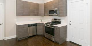 2943 W Diversey Ave Gallery 8