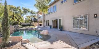 Queensridge Beauty - 5 bedroom on a 1/4+ acre lot Gallery 49