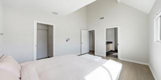 1342 Stanford St Gallery 15