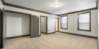 16 N Broadway S Gallery 9