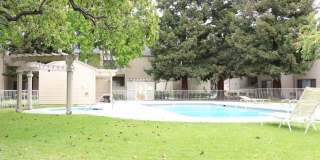 2 bedroom 2 bath Condo in great neighborhood $3500 Gallery 1
