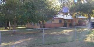 NEW ON MARKET (4 ACRE HOA GUADALUPE RIVER PARK COUPLE BLOCKS AWAY) Gallery 5