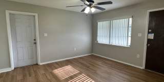 Updated 3 bedroom w/ Large Yard Gallery 4