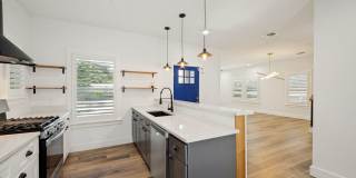 RIVER ROAD NEWER CONSTRUCTION Gallery 14