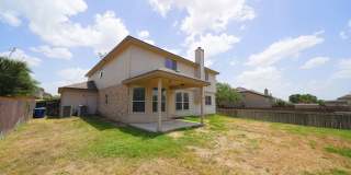 Spacious Home in Cibolo with 3 Car Garage! Realor Commission: $750 Gallery 43