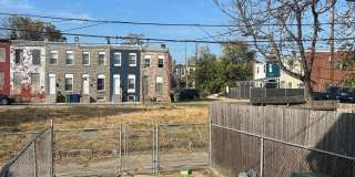 1508 N Montford Ave Gallery 3