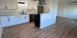 555-557 8th St. Gallery 3