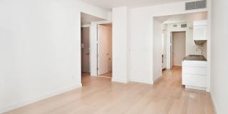 241 5TH Avenue Gallery 14