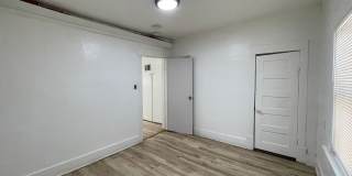 Spacious 2-Bed 1-Bath House Gallery 8