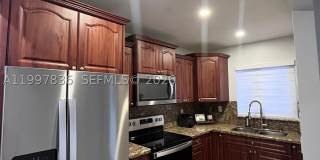 4533 SW 143rd Pl Gallery 5