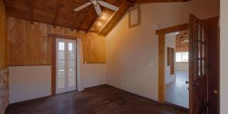 Charming 1BR Beach Cottage in Hollywood by the Sea – Private Yard & Walk to the Sand Charming 1BR Beach Cottage in Hollywood by the Sea – Private Yard & Walk to the Sand Gallery 4