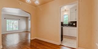 Beautiful Historic Duplex in OKC: 1824 Carey Place - 1 Gallery 15
