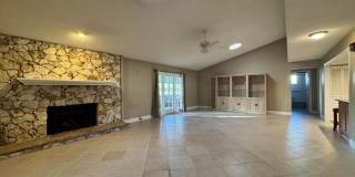 3/2 in Pelican Bay Gallery 4