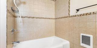2033 High St - 1 Bedroom | 1 Bath | Triplex Unit Gallery 19
