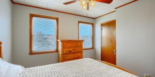 6905 BANK Street Gallery 8