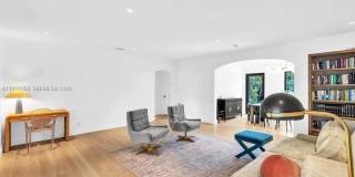 920 W 47th Ct Gallery 1