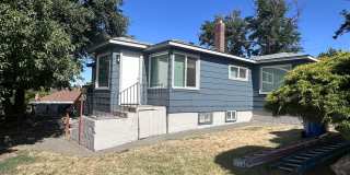 2 bedroom Upper-level duplex Gallery 1