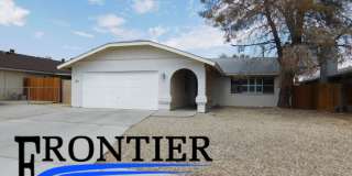 Charming 3-Bedroom Home with Garage & Appliances Included in Ridgecrest Gallery 1