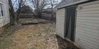 Multi Family Home 3 Bedroom and 1 Bath For Rent Gallery 12