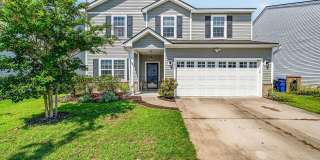 Spacious Living in West Ashley Gallery 1