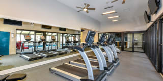Waterford Place Apartment Homes Gallery 15