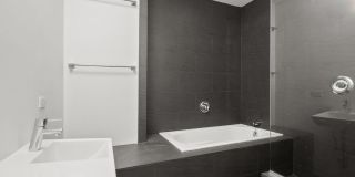 208 W 30TH Street Gallery 9
