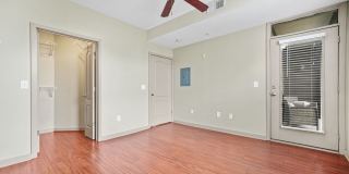 390 17th Street NW Gallery 22