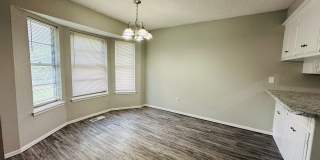 3 Bed 2 Bath Home! PLUS HUGE GARAGE CONVERSION ROOM! Gallery 10