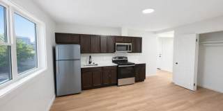 525 7th Street Gallery 1