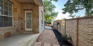 Great 2 Bed 2 Bath Condo! Gallery 12