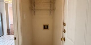 406 Diana Lane Gallery 15